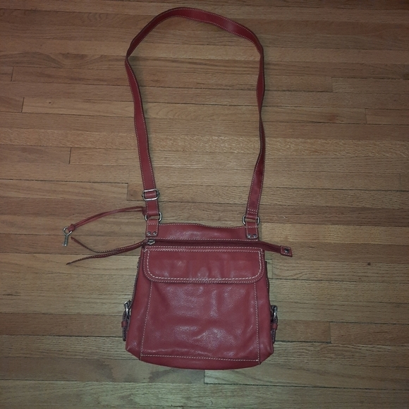 Fossil Red Crossbody Bag Purse - Excellent Used Condition. - Picture 1 of 8